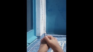 Ноги загорают на солнце