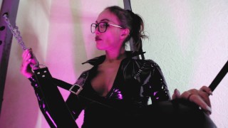 Dominatrice Eva Latex lunettes Milf Fetish BDSM Solo Kink Goddess Talons Jouets Pvc Vinyle