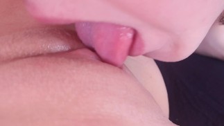 ЛИЗАНИЕ РОЗОВОЙ БРИТОЙ ПИСИ