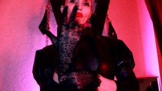 Dominante vrouw Eva Latex grote kont milf Fetish Mistress femdom BDSM solo speeltjes Goddess sexy Hot moeder