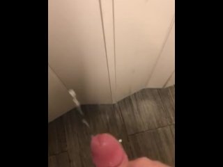 HUGE CUMSHOT AT WORK BREAK