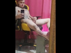 Eu todo lisinho e cheiroso descarto todas hipótese de se relacionar com coroa