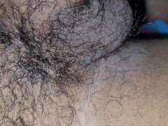 Juego con mi pezones y me acarico la verga 😈😈