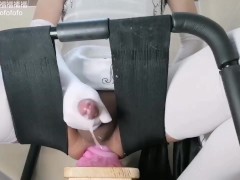 伪娘在性爱椅子上被插喷好几次 - Screenshot 14 of 16 - Anal Dildo Ride