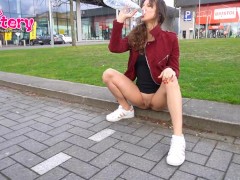 Isabel siusiająca dziewczyna 28 5/16