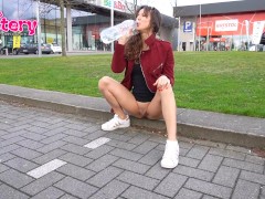 Isabel siusiająca dziewczyna 28 6/16