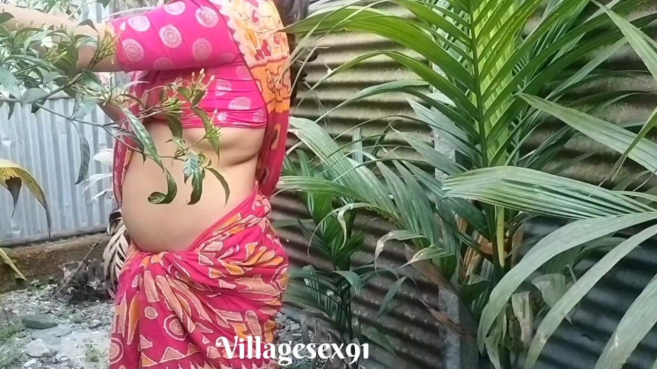 Bengali Desi Bhabhi Outdoor Chudai Devar Ke Saath Red Saree Main (Official  Video by Villagesex91) - Pornhub.com