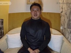 大人気超巨根モデル浩輔君女の子と生ハメ中出しセックスしちゃいます！ - Screenshot 2 of 16 - Japorn