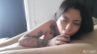 Красивая молодая француженка записывает свое первое порно видео - Оральный и вагинальный секс