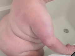 wet and wild bbwunny in the shower