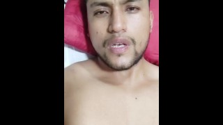 Handsome Send a Vídeo masturbate beside him mirror