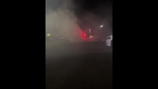 1 (Kopfhörer empfohlen)