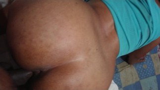 Покорную жену-шлюшку трахнул ее друг, пока муж по вызову