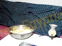 الفاجر باباه سافر ليبيا يشتغل ف يتحرش بمرات ابوه لتعجن ويدخل زبو في كسها بافتراء 1/16