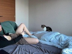 オナニー中の彼女をサポートしたら物足りなくなってオチンポおねだり❤️素人カップルのSEX盗撮　バイブ　オモチャ　オナサポ　クリ責め　かわいい　絶頂　巨乳　ハメ撮り　投稿　個人撮影　日本人　えむゆみ - Screenshot 7 of 16 - Vibrator Clit Orgasm
