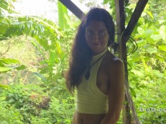 Девушка заблудилась в джунглях и наткнулась на дикаря который её выебал - Screenshot 8 of 16 - Stranger