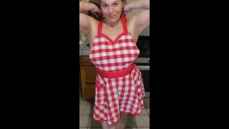 Pretty Milf Tits