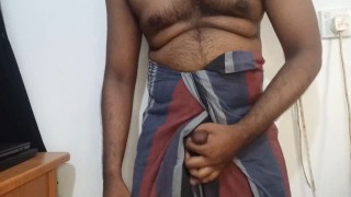 Papa sarong et sous-vêtements brefs