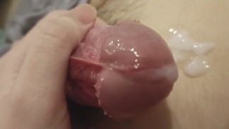高清拍摄鸡鸡阴茎系带被温柔的玩弄到坚持不住射精ww