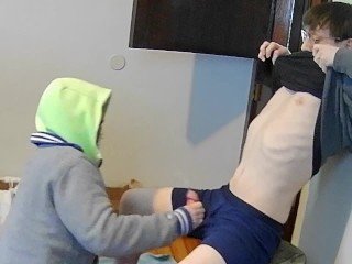Чамп даже не может вытащить телефон, чтобы записать, прежде чем кончить на Хизер Кейн!