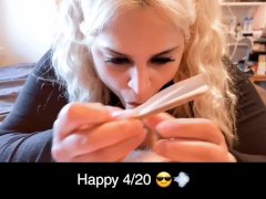 Multitasking 420 style - blowjob