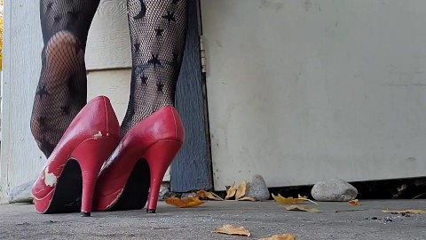 Old red heels 👠