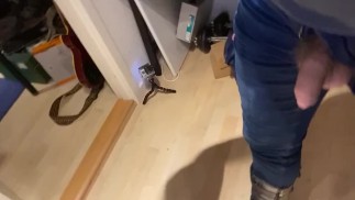 烂摊子留下了一场快速的撒尿狂欢......我喜欢！