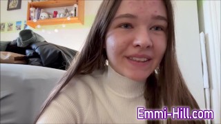 【creampie】A girl in a high school girl's uniform has sex live and cums【pov】