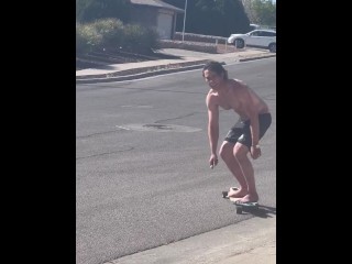 Топлесс Скейт