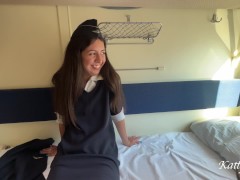 Позвал проводницу в поезде в своё купе и трахнул пока у нее был перерыв 3/16