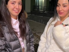Встретили с другом двух красоток и пригласили к себе чтобы потрахаться - Screenshot 1 of 16 - Public Agent