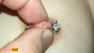 Diese Schlampe wollte süße Katzen in ihre Nippel stecken! Sie sind toll geworden!