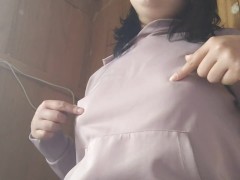 お目覚め乳首オナニーで敏感な乳首を愛撫する日本人女性♥️朝から巨乳をビクビクさせる - Screenshot 4 of 16 - Big Tits
