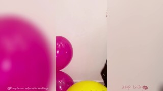 Ballenbustende hete cougar popt ballonnen met haar hoge hakken - JenniferKeellings