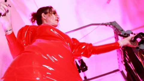 HotセクシーなドミナトリックスEva LatexビッグディックプレイフェムドムミストレスCBT熟女メガネ緊縛Fetishおもちゃスレーブ