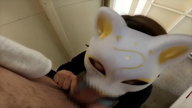 【個人撮影】仕事の休憩中に呼び出した他人妻にガレージでフェラさせる様子を主観で撮った不倫カップル映像