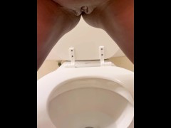Ebony Girl Pees Standing Up - Screenshot 3 of 16 - Girls Peeing