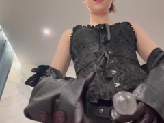 Жесткая ебля послушной шлюшки прекрасной Богиней - Screenshot 8 of 16 - Femboy Fucked