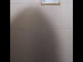 Jerk off before the bath