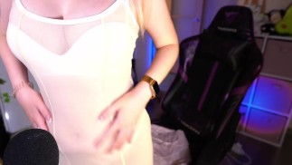 ASMR Tapping on my body