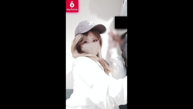 Ein Japanisches Mädchen in Einer Golfuniform Hat Sex in Einem Hotel Und Fühlt Ekstase!
