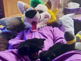 Fursuiter in a kigu masturbating