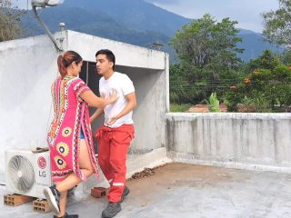 the employee sucks the maintenance guy Part 1