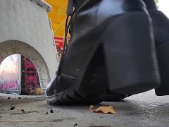Crushing a Leaf - Screenshot 2 of 16 - Shoes
