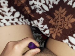 Я купила новую секс игрушку и за минуту кончила дважды под одеялом - IkaSmokS - Screenshot 2 of 16 - Sex Toy