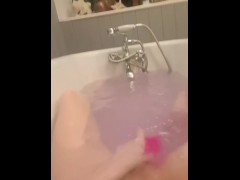 Fucking myself with the pink dildo~🤤🙈