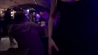 Di Nuovo Sesso Pericoloso In Pubblico In Discoteca Con Il Mio Fratellastro Nel Bagno Degli Uomini