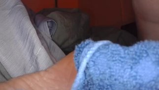 Большой огурец в