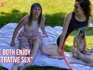 Ersties - лесбиянки показывают свои эротические приключения