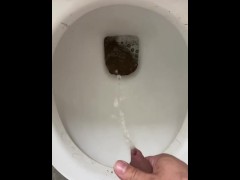 Peeing while wanking - Screenshot 8 of 16 - Toilet